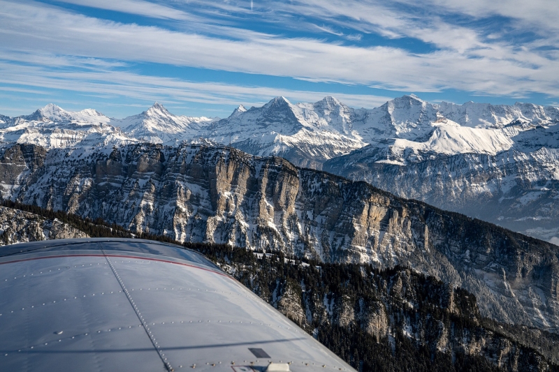 Niederhorn und Eiger, Mönch, Jungfrau