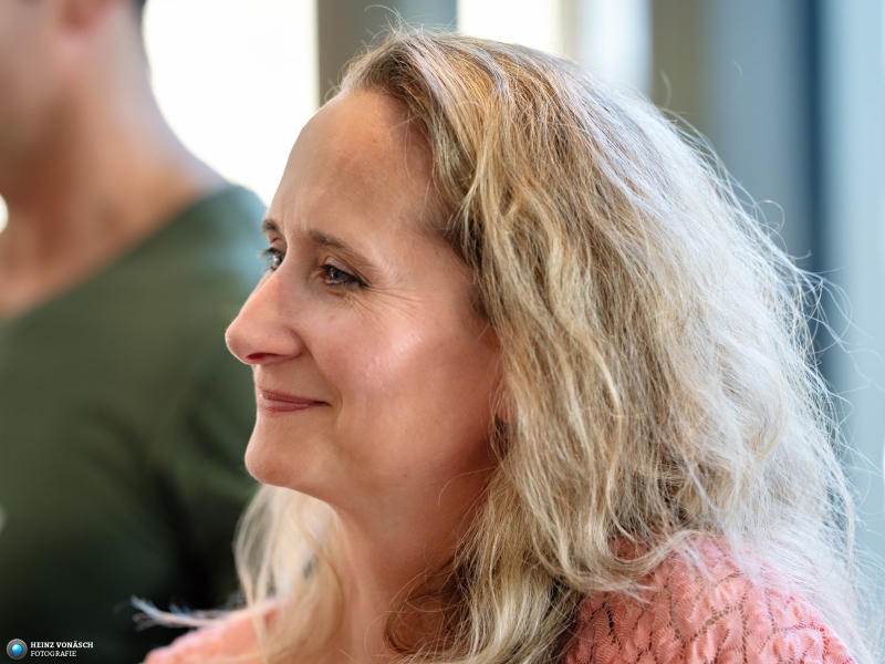 Businessversum_20250430_0101