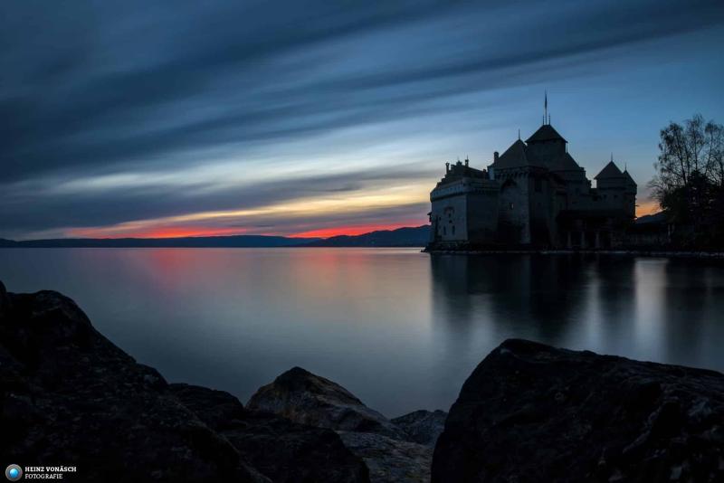 Schloss-Chillon-im-Sonnenuntergang